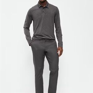 Old Navy Athletic Tech Ultimate slim built in flex